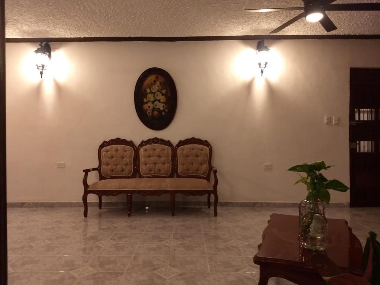 ואיאדוליד Hotel Peregrina מראה חיצוני תמונה